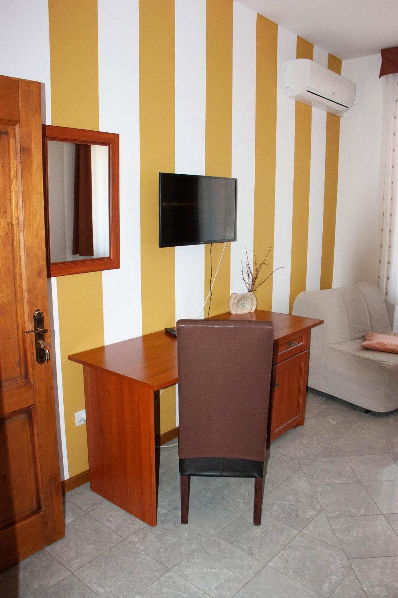Hotel Aquarius Vendeghaz Szegedin Exterior foto