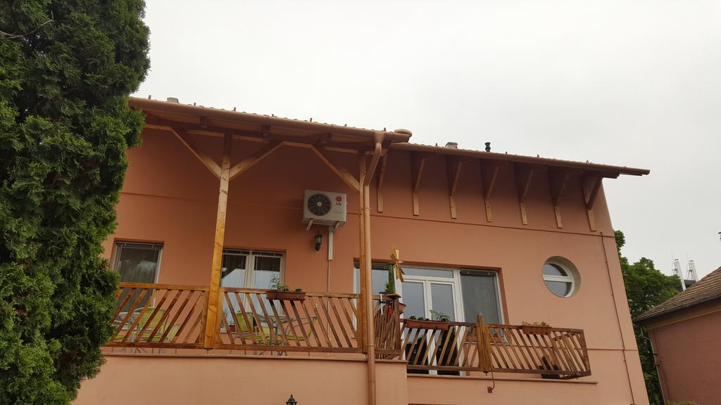 Hotel Aquarius Vendeghaz Szegedin Exterior foto