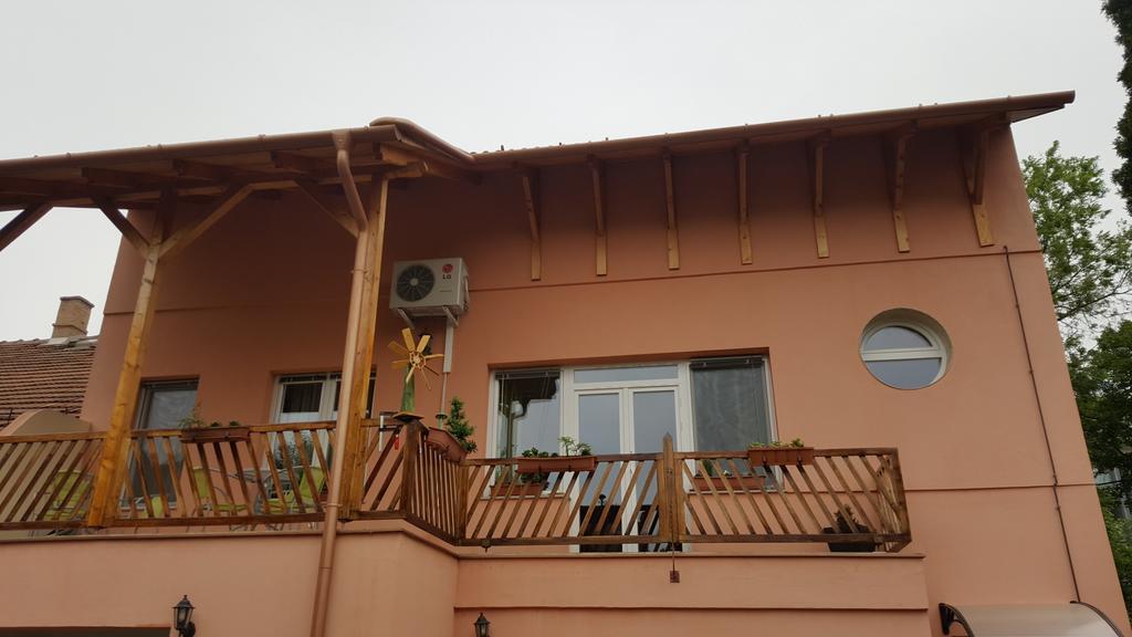 Hotel Aquarius Vendeghaz Szegedin Exterior foto