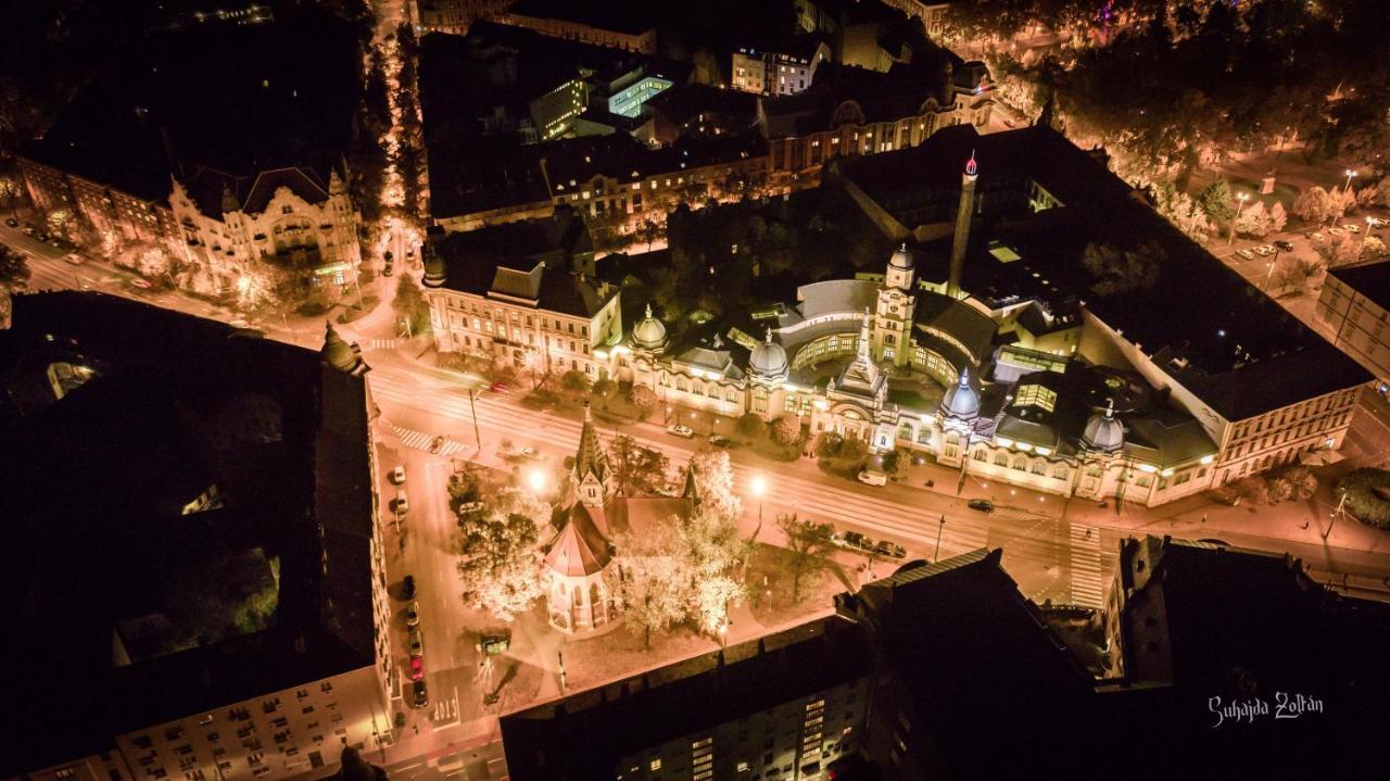 Hotel Aquarius Vendeghaz Szegedin Exterior foto